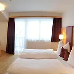 Sonnschupfer 4*