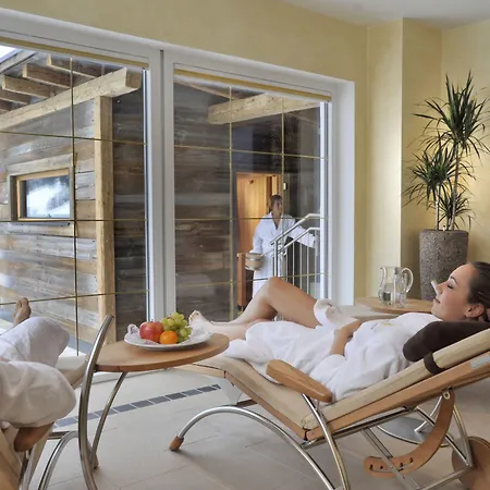 Sonnschupfer Szálloda 4*