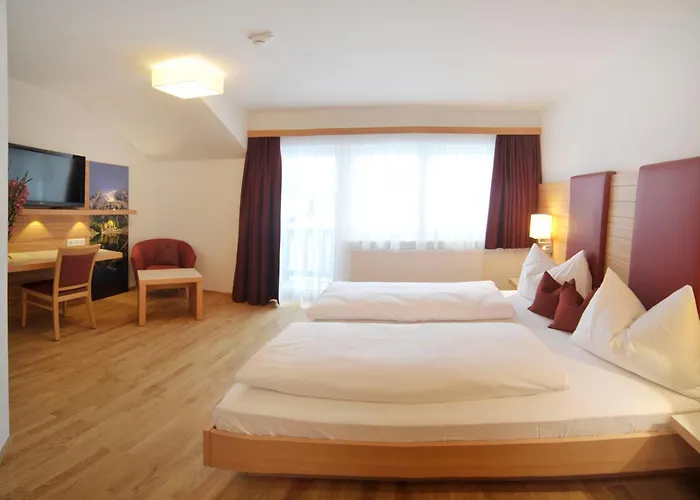 Sonnschupfer Szálloda 4*